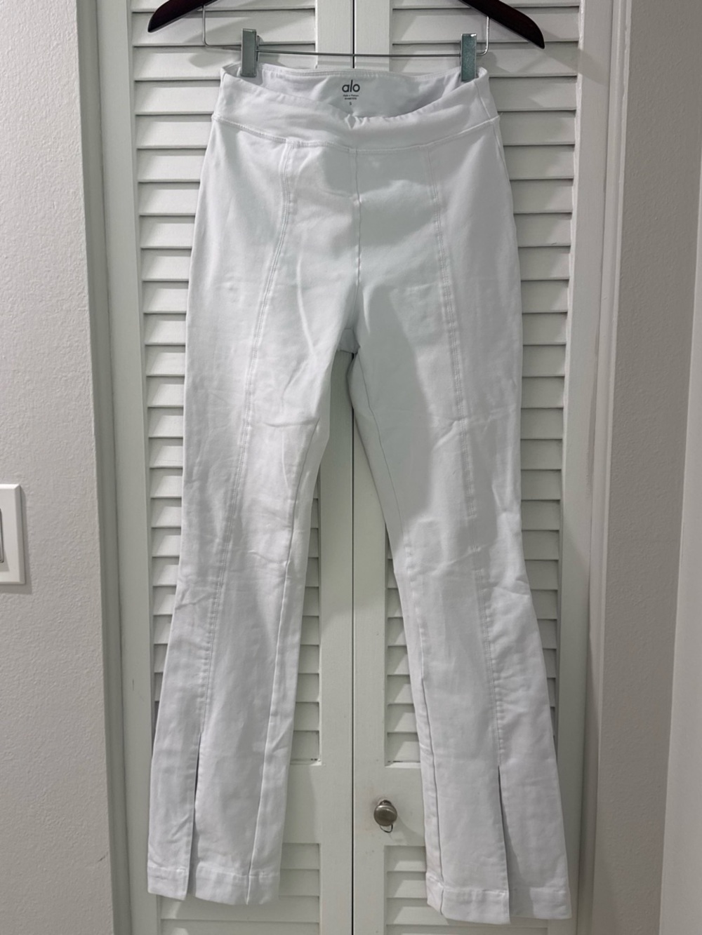 ALO Yoga White Flare-Leg High-Rise Jeans